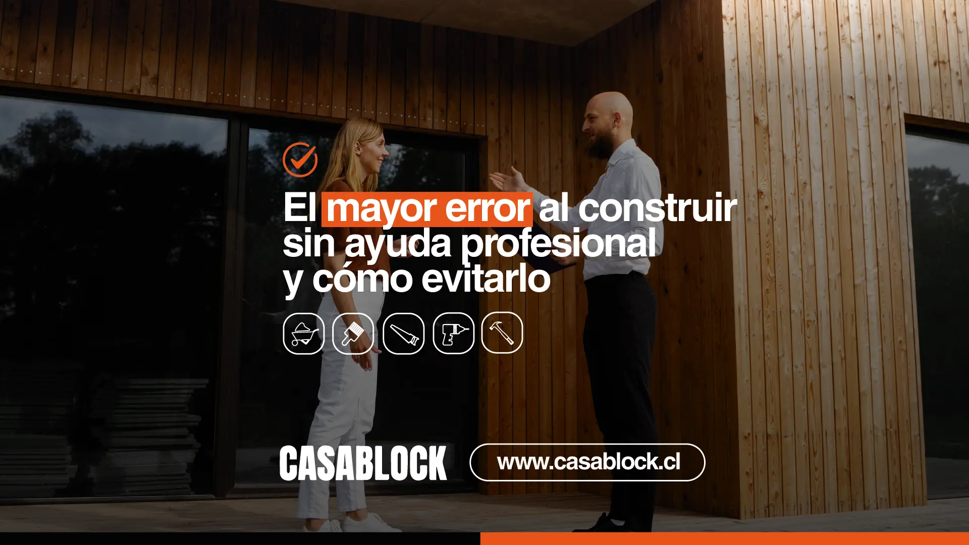 Conversación entre cliente y profesional en obra - el mayor error al construir sin asesoría y cómo evitarlo